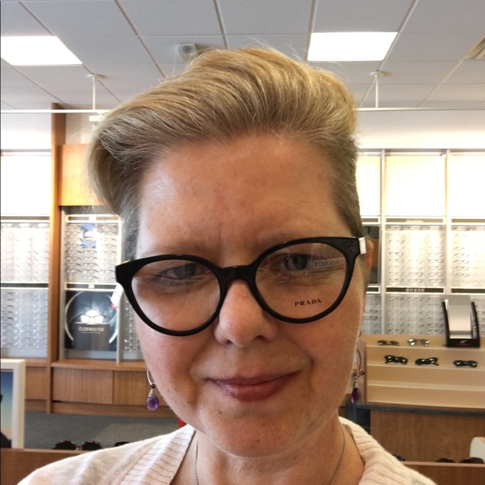 Meet your Posher, Melissa